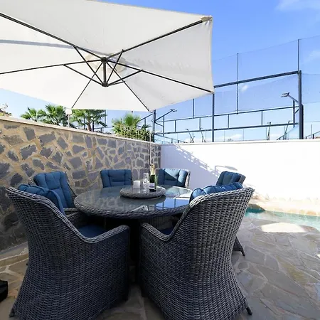 Villa Lovely With Private Pool